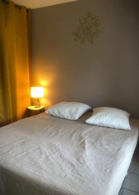 Studio Cabine Climatise 800 M De La Plage Et Des Commerces Борм-ле-Мимоза Екстериор снимка